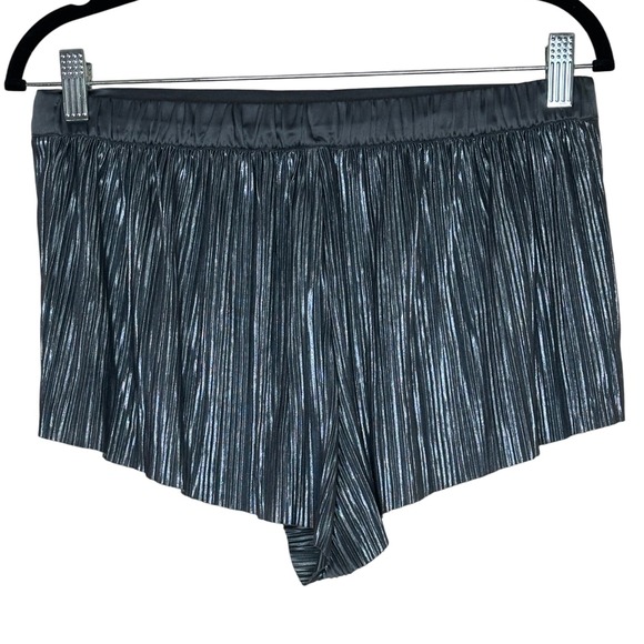 Victoria's Secret Silver Shimmer Pleated Booty PJ Shorts Sparkly Women's Size‎ M - Picture 3 of 9